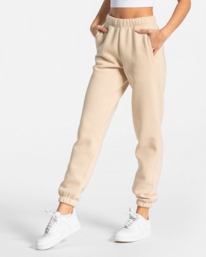 Beige Women Teveo Iconic Oversized Jogger | IDP-7822