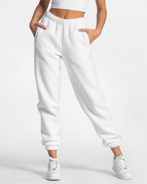 White Women Teveo Iconic Oversized Jogger | DDM-9717