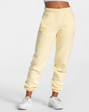 Yellow Women Teveo Iconic Oversized Jogger | ZOI-7732