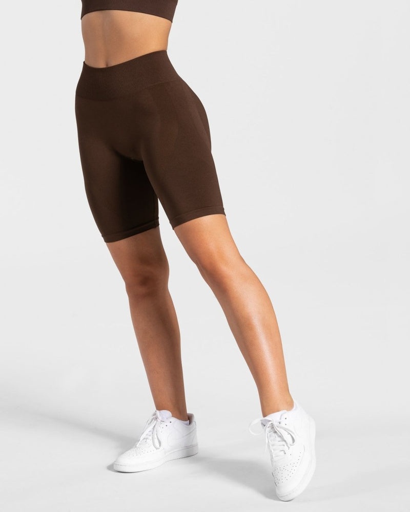 Brown Women Teveo Charming Scrunch Shorts | SFS-6497