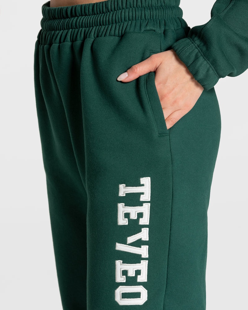 Dark Green Women Teveo College Oversized Jogger | VFS-4249