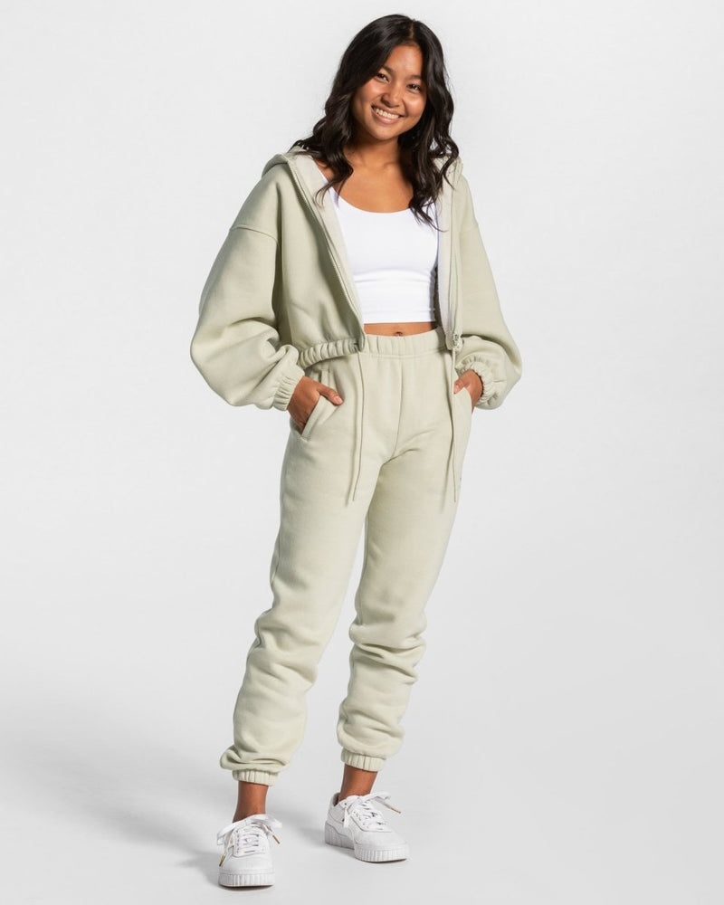 Olive Women Teveo Iconic Oversized Jogger | ZAD-9022